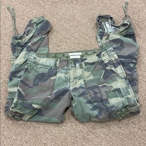 73-2)  Abercrombie Camo Pants size large